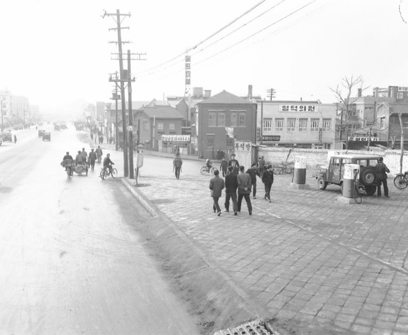 1963, 남산육교및도로